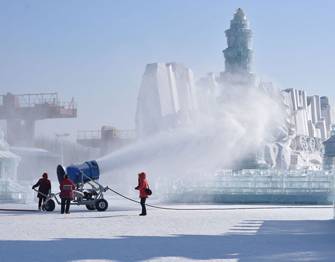 三晶造雪機開封景區(qū)造雪現(xiàn)場